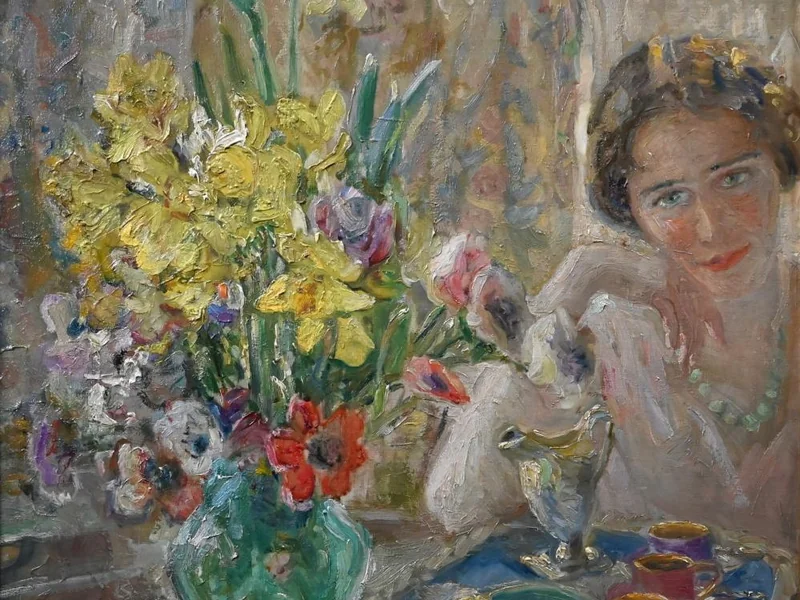 1872-Florence Ada Engelbach Neumegen - Signora seduta a un tavolo con vassoio da caffè e vaso di fiori